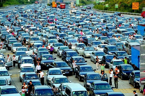 國慶歸來，良辰有100種理由讓您備一個汽車啟動電源！